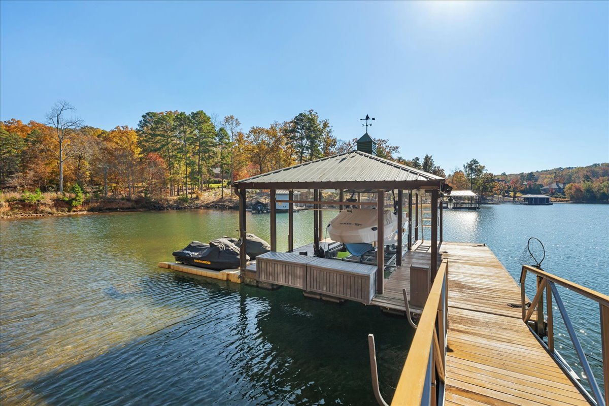 Dock